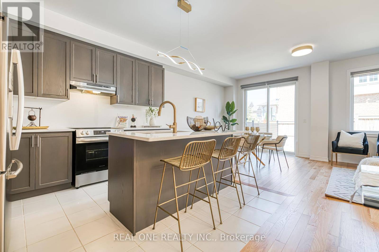 Whitchurch-stouffville (stouffville), ON L4A0X1,6 BROFARM LANE