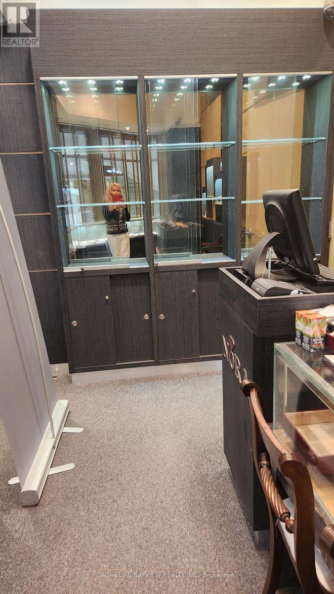 Markham (thornhill), ON L3T0C7,7181 Yonge ST #196