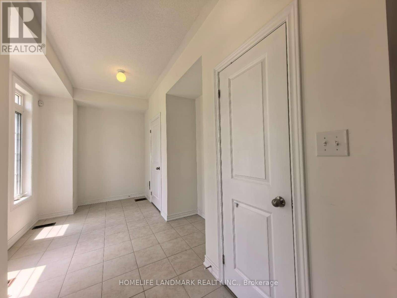 Richmond Hill (oak Ridges), ON L4E1H3,280 KING ROAD