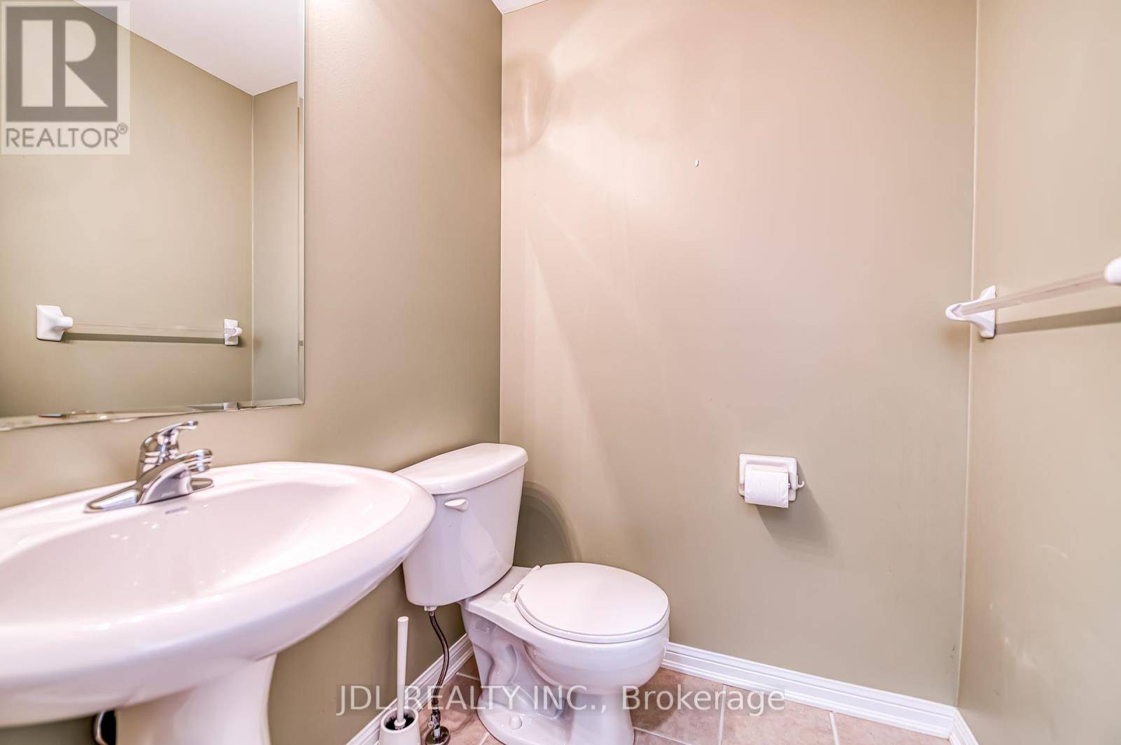 Whitchurch-stouffville (stouffville), ON L4A0J5,33 WALTER SANGSTER ROAD