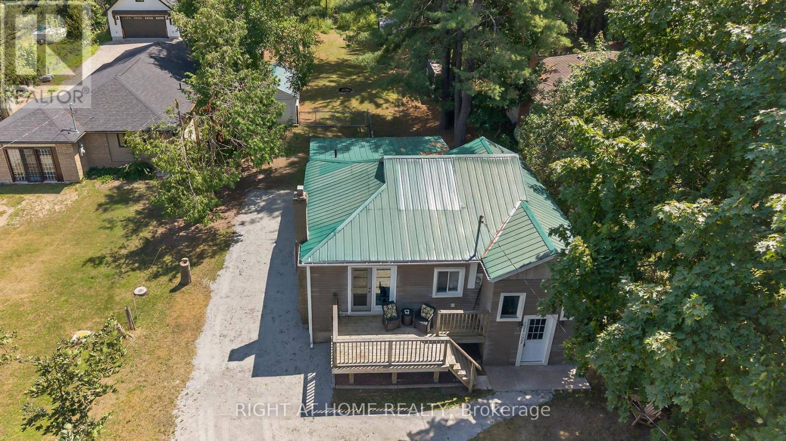 Innisfil, ON L9S2K3,735 PINEGROVE AVENUE