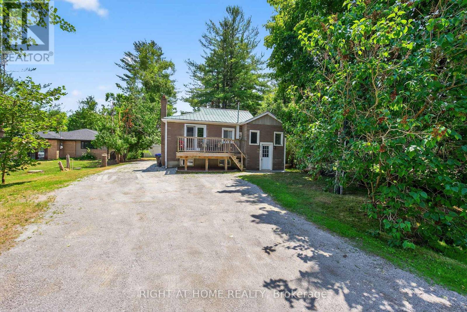 Innisfil, ON L9S2K3,735 PINEGROVE AVENUE