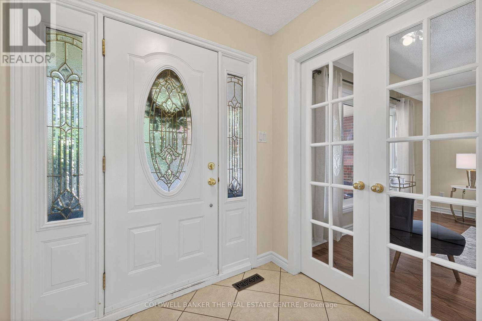 Newmarket (gorham-college Manor), ON L3Y5P1,204 ALEXANDER ROAD