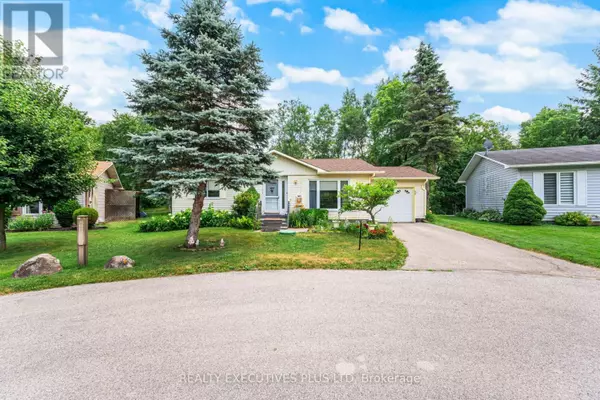 New Tecumseth, ON L0G1W0,5 PINEVIEW COURT