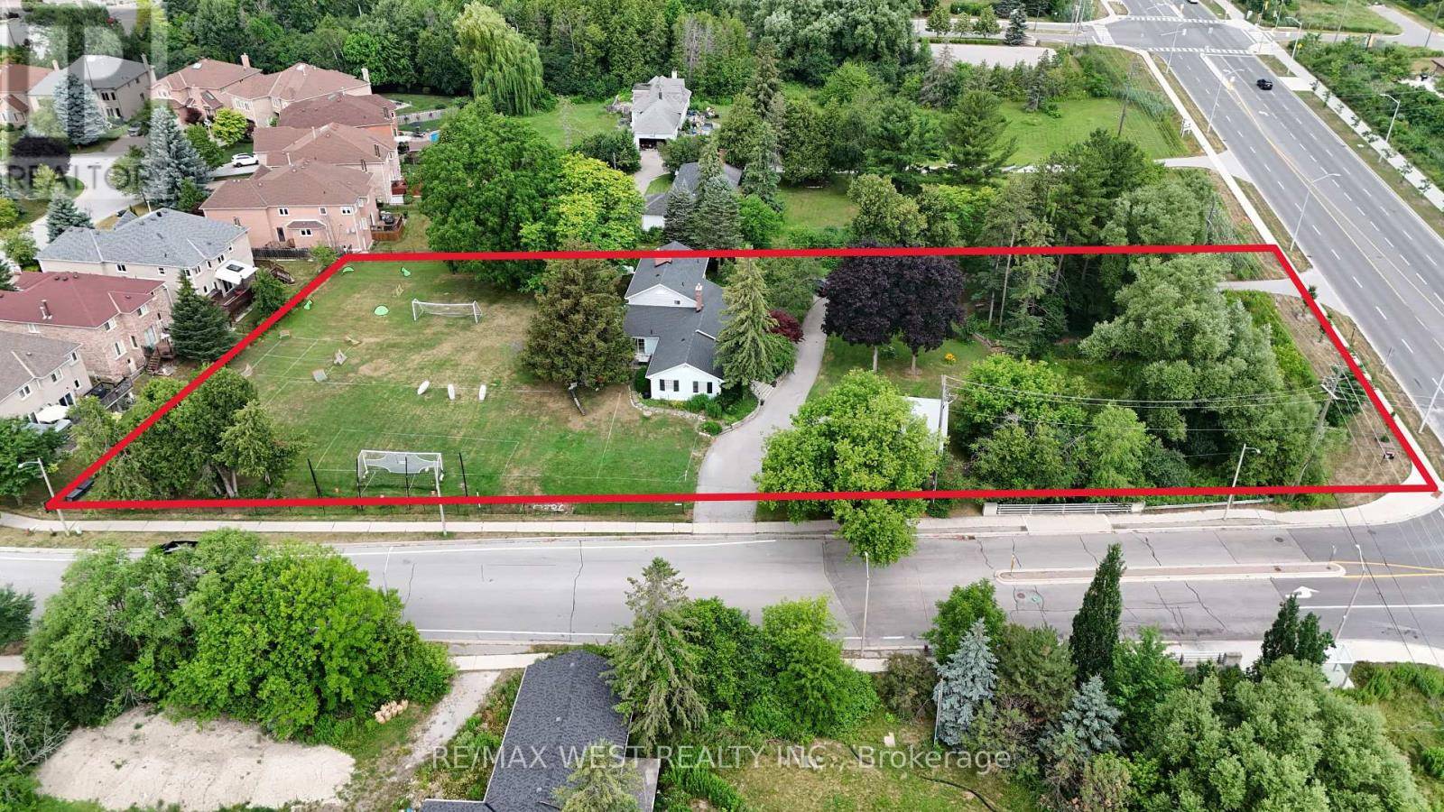 11222 BAYVIEW AVENUE, Richmond Hill (devonsleigh), ON L4S1L4