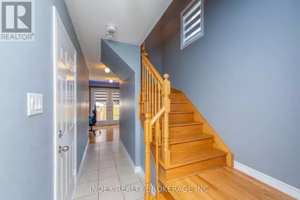 Vaughan (west Woodbridge), ON L6L0H1,10 Porter AVE #26