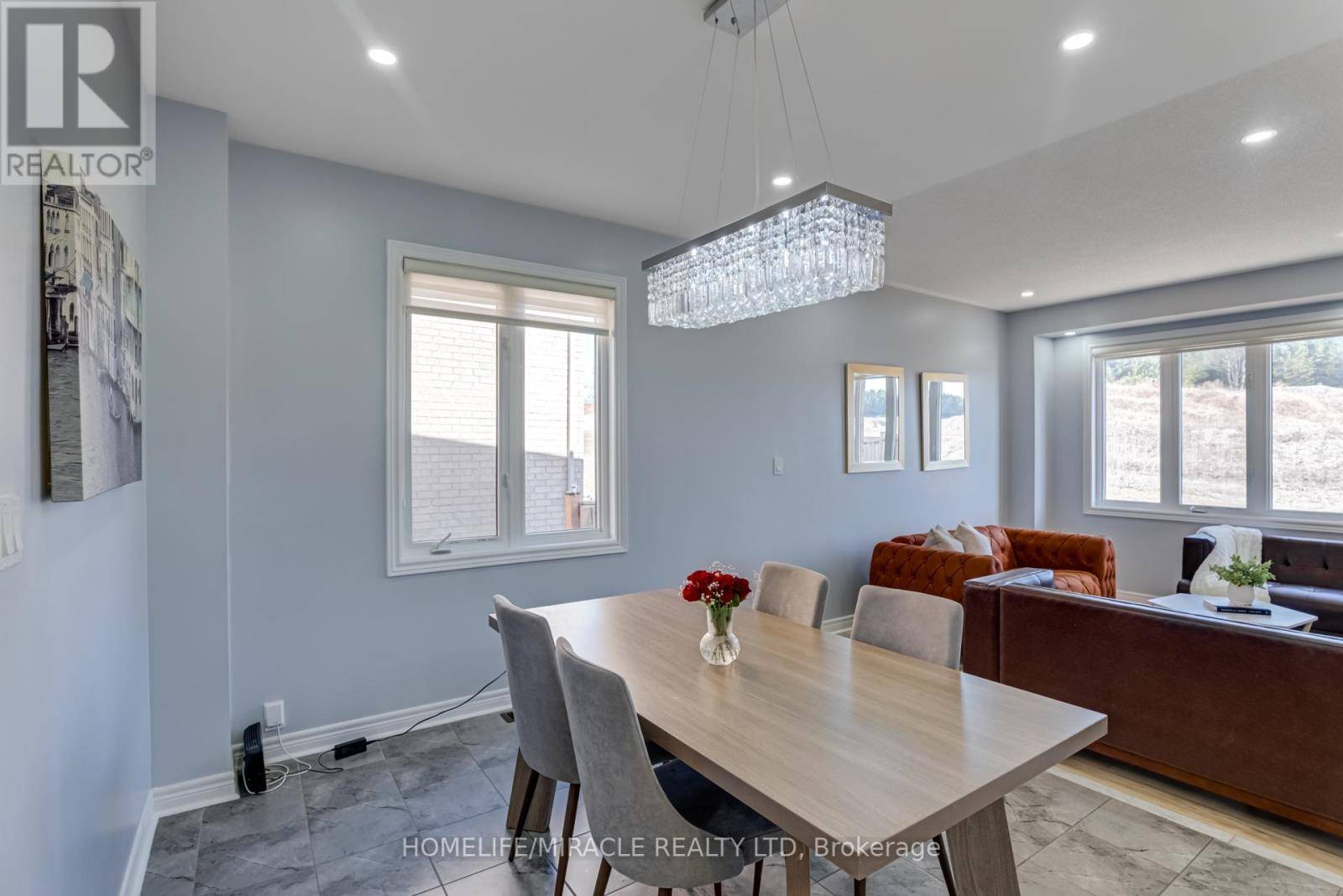 New Tecumseth (alliston), ON L9R0N8,57 SUTCLIFFE WAY
