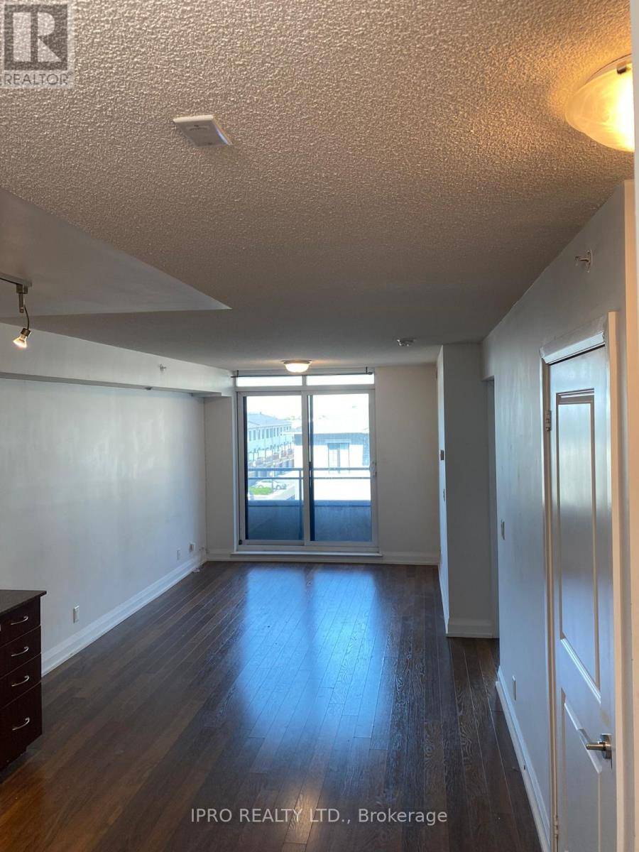 Richmond Hill (doncrest), ON L4B0C7,376 Hwy 7 E RD #305