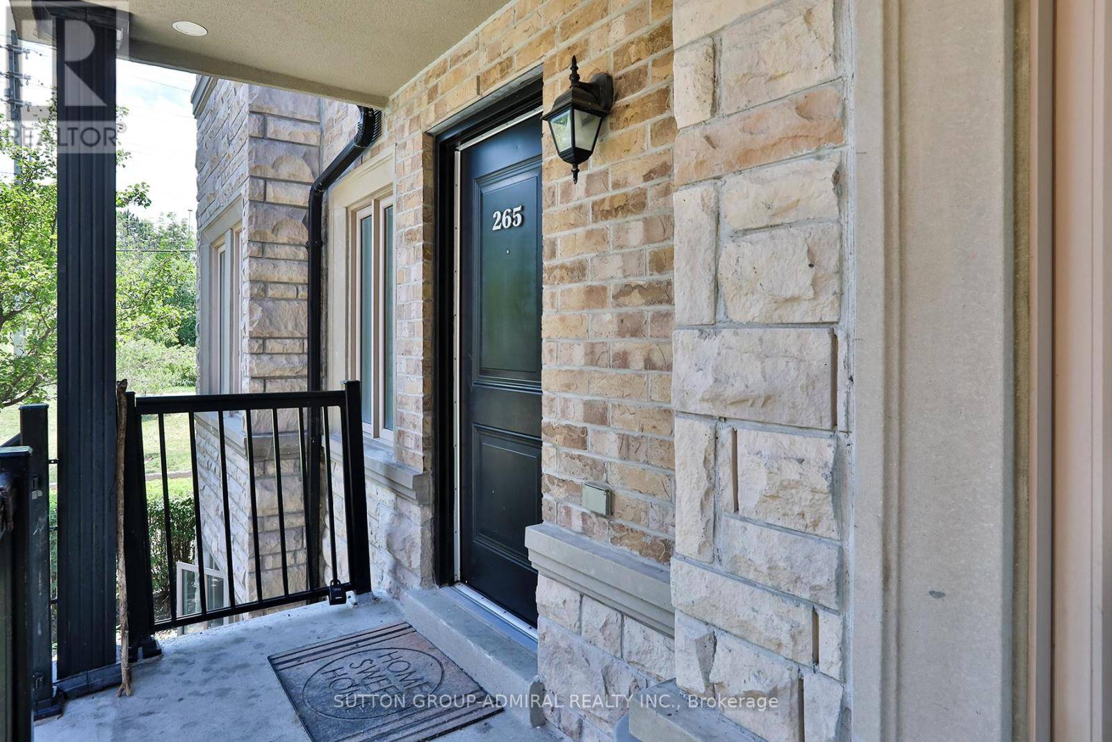 Markham (aileen-willowbrook), ON L3T0B1,318 John ST #265