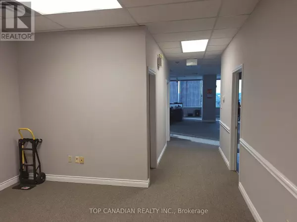 Richmond Hill (beaver Creek Business Park), ON L4B3H7,15 Wertheim CT #804