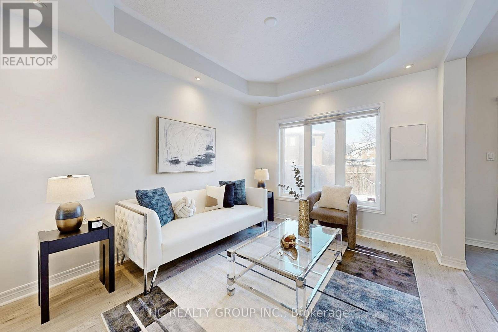 Vaughan (patterson), ON L4J8Z1,78 AUTUMN HILL BOULEVARD