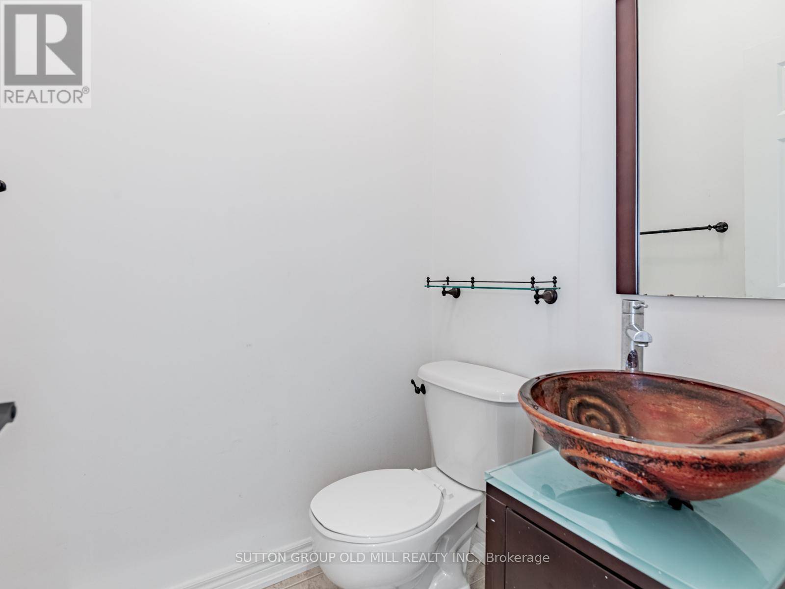 Vaughan (patterson), ON L6A4G8,438 Peter Rupert AVE #UPPER