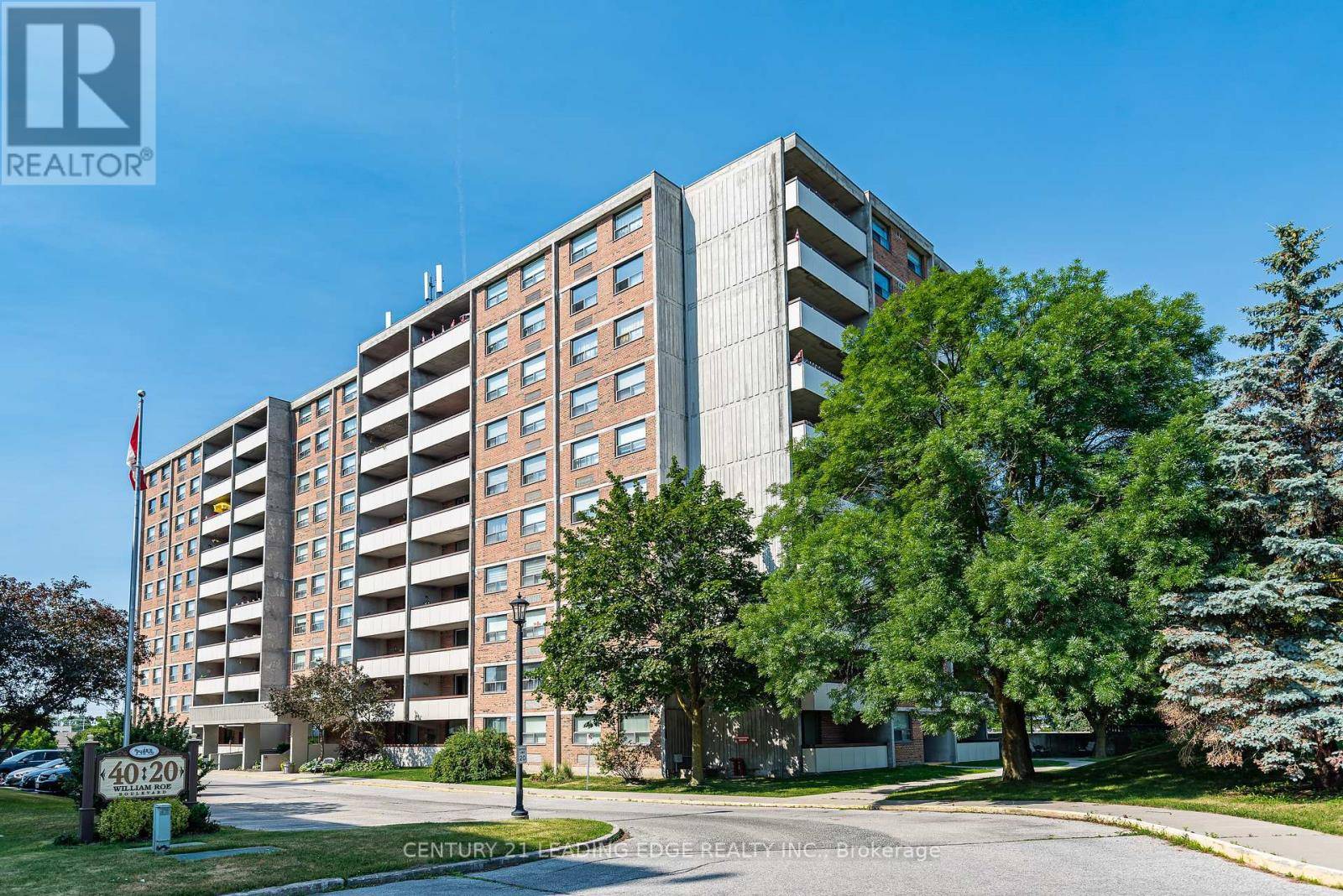 20 William Roe BLVD #908, Newmarket (central Newmarket), ON L3Y5V6