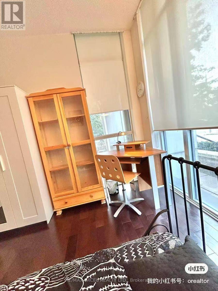 Markham (unionville), ON L6G0B6,1 Upper Duke- 2nd room CRES #110
