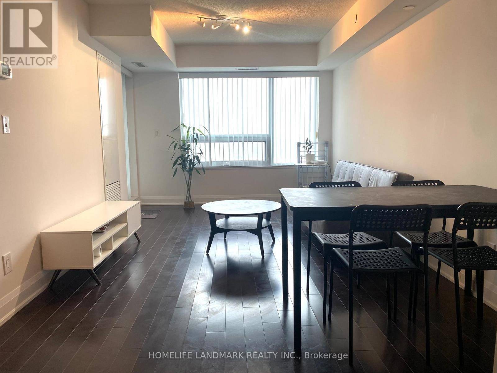 Markham (unionville), ON L3R5C1,1 Uptown DR #1001