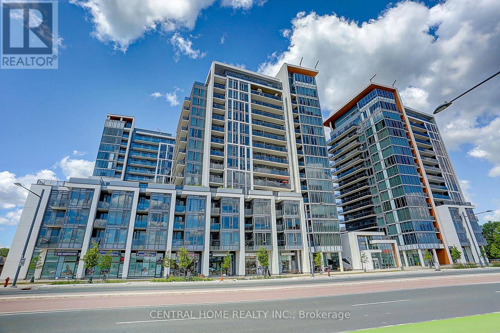 Richmond Hill (north Richvale), ON L4C1V6,9608 Yonge ST #911A