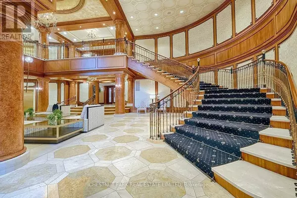 Markham (bayview Glen), ON L3T7Y8,7071 Bayview AVE #212