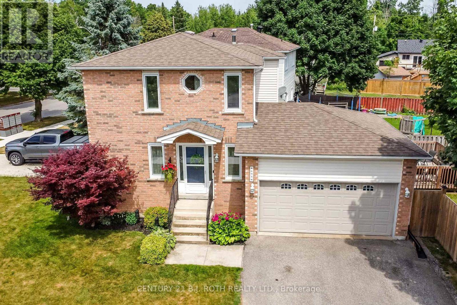 Innisfil (alcona), ON L9S2G9,695 CANDARAS STREET