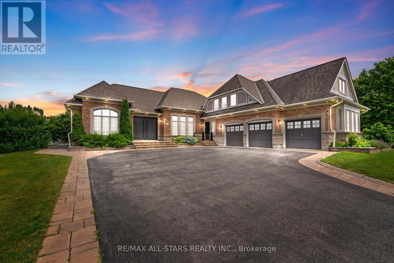 21 COUNTRY CLUB CRESCENT, Uxbridge, ON L9P0B8