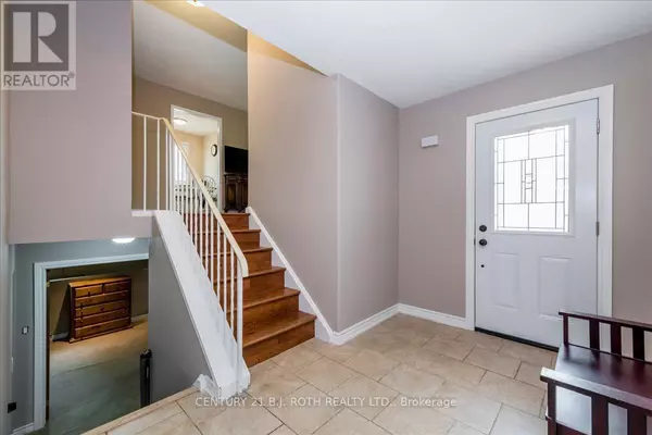 Innisfil (stroud), ON L9S1C2,2834 DEMPSTER AVENUE