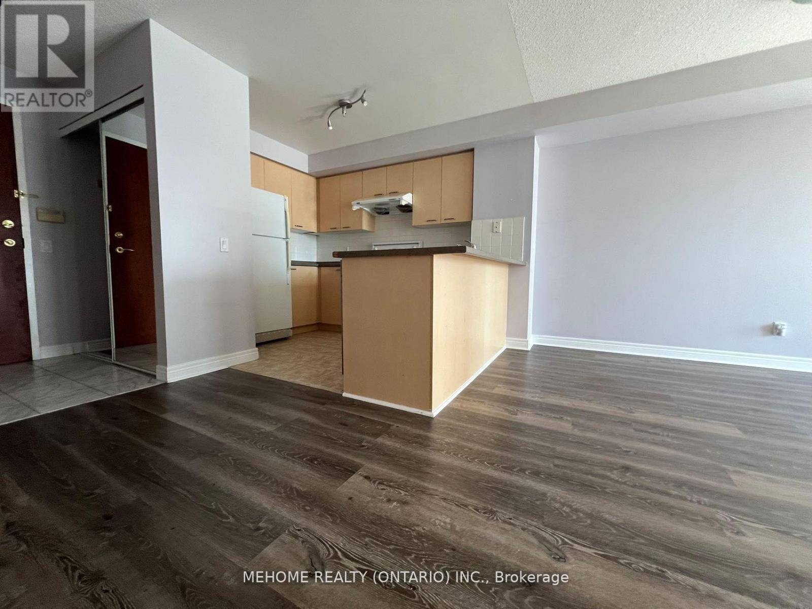 Markham (commerce Valley), ON L3T7X5,25 Times AVE #606