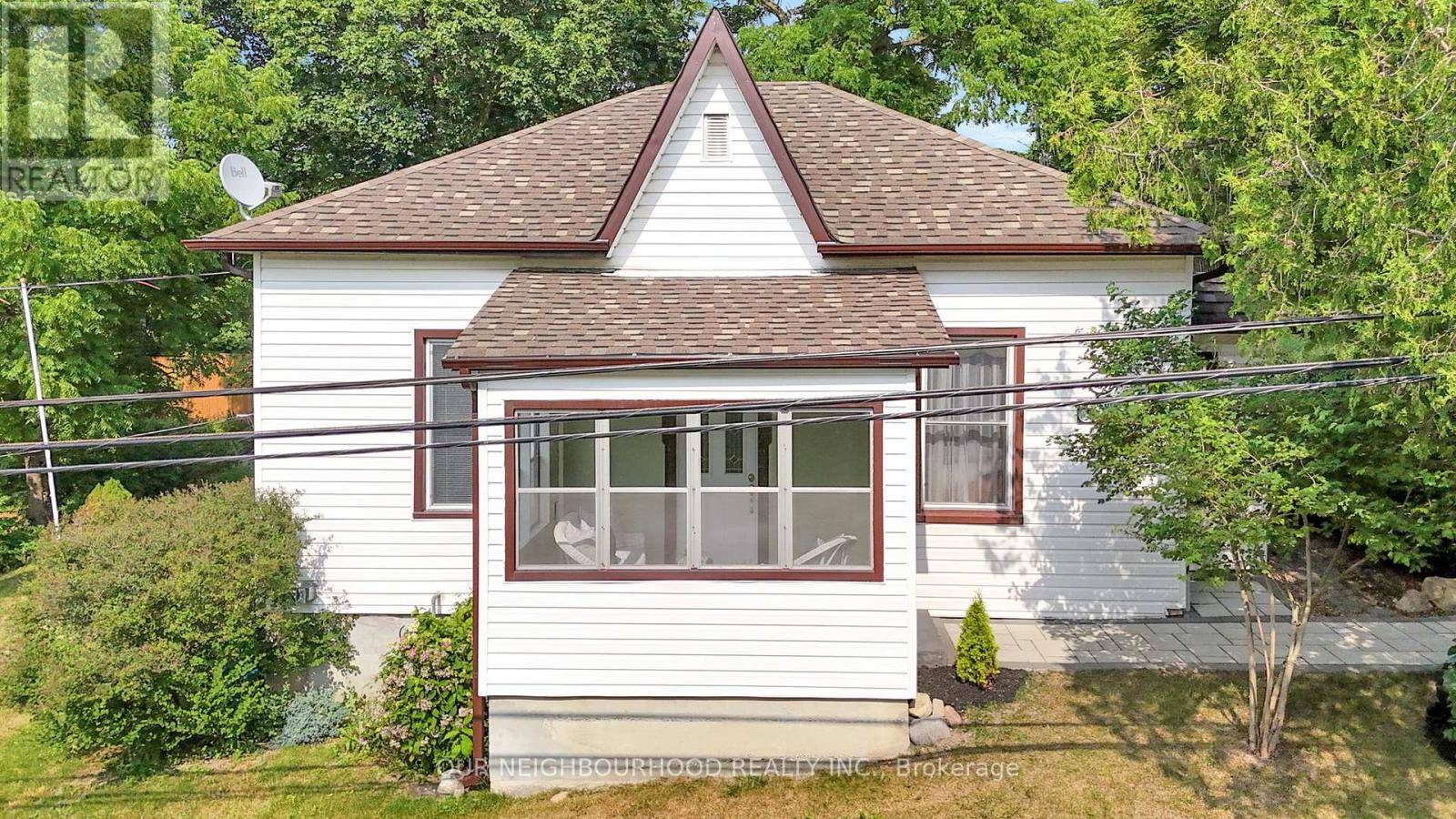 Newmarket (central Newmarket), ON L3Y3W5,313 SECOND STREET