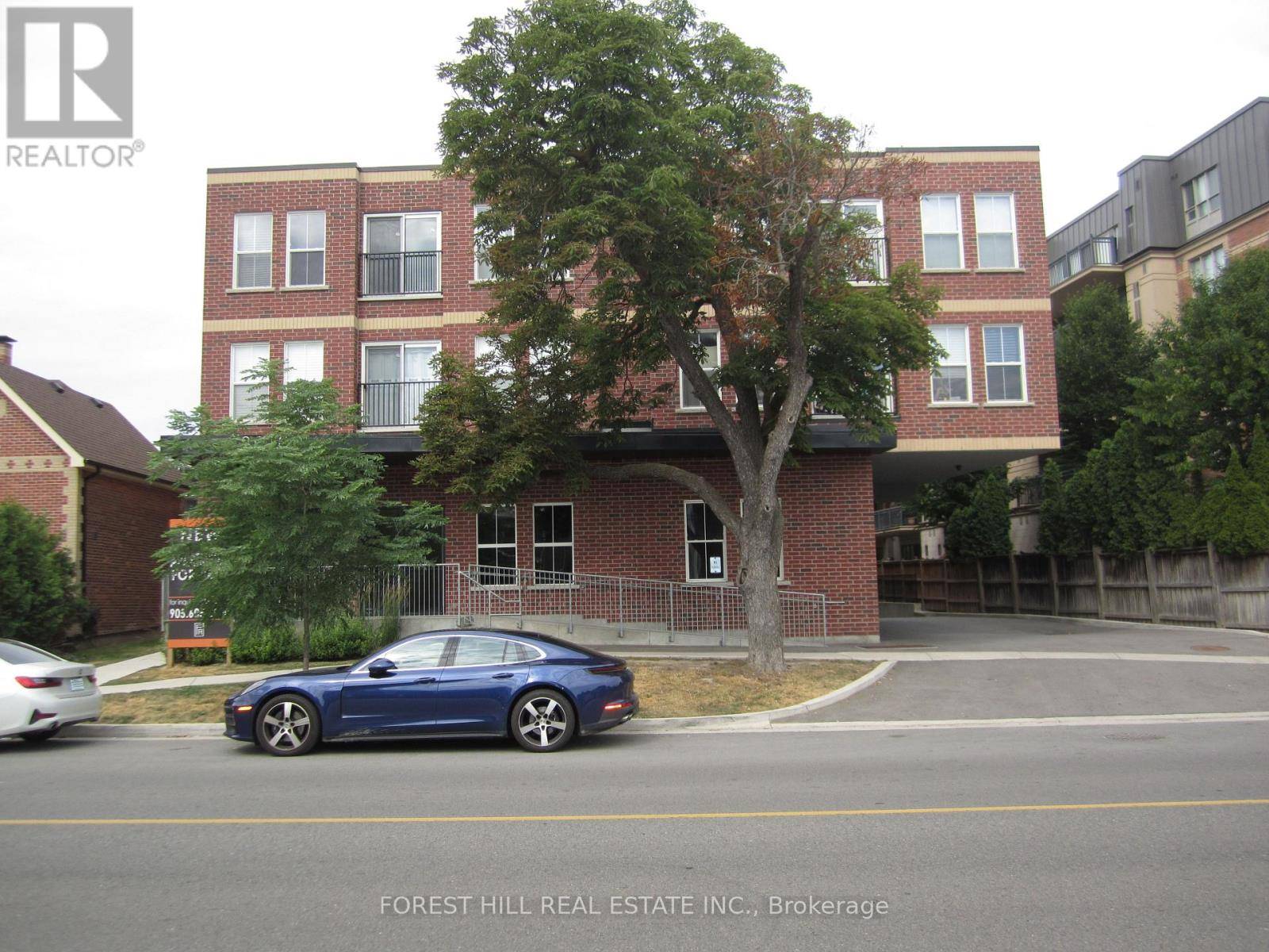 8010 Kipling AVE #207, Vaughan (west Woodbridge), ON L4L0M5