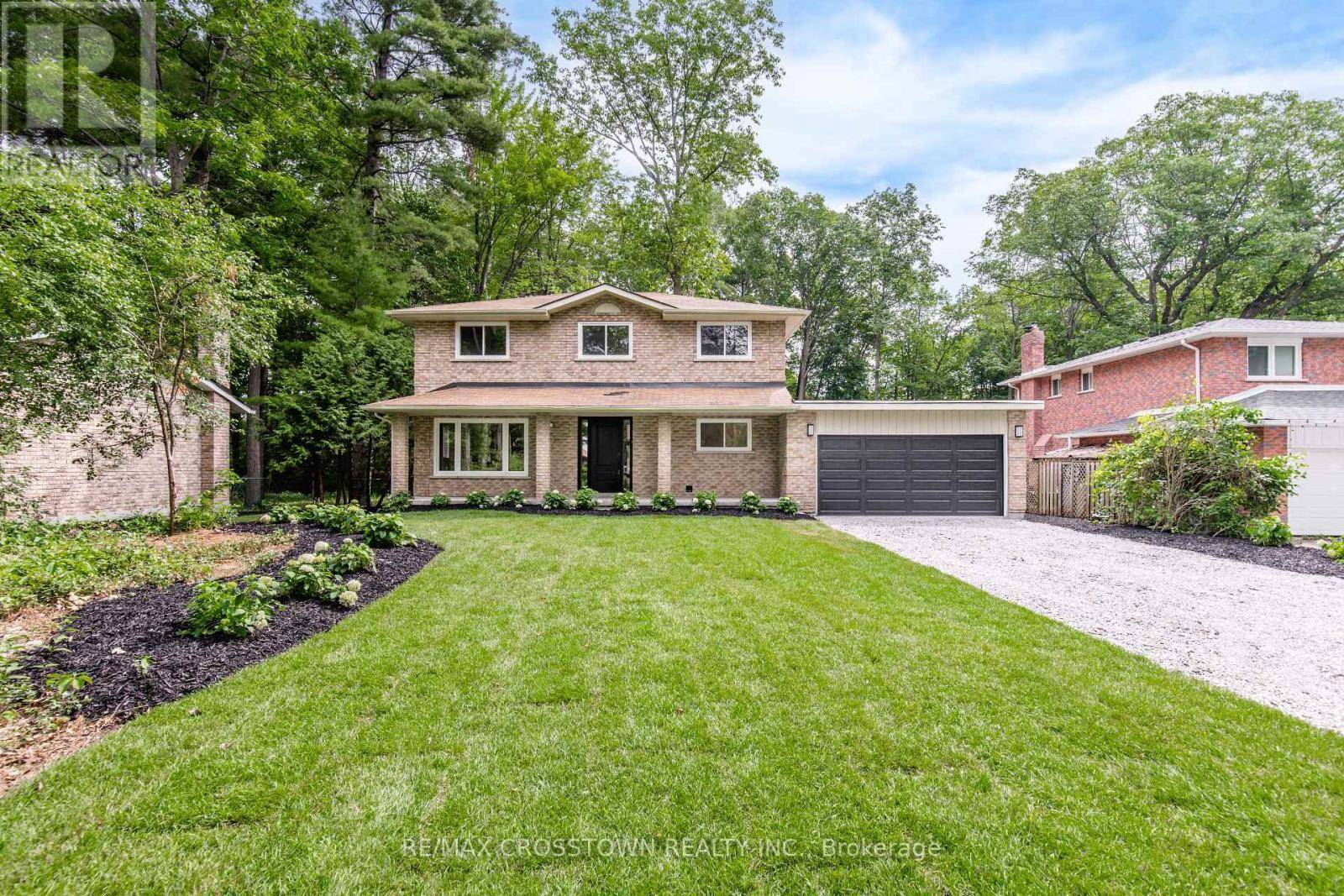 233 PARK AVENUE, East Gwillimbury (holland Landing), ON L9N1J9