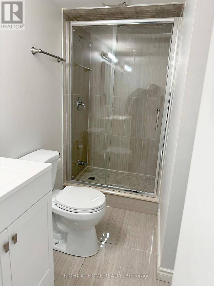 Vaughan (kleinburg), ON L4H5C5,65 BELLEFOND STREET