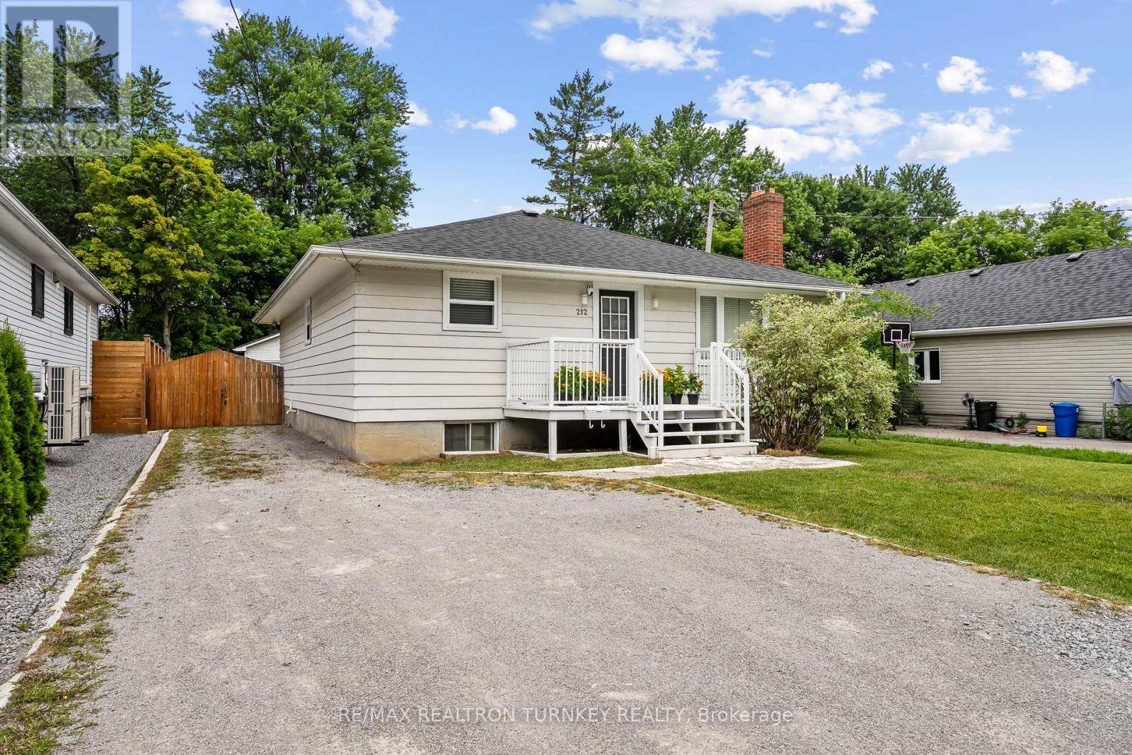 212 BAYVIEW AVENUE, Georgina (keswick South), ON L4P2T2