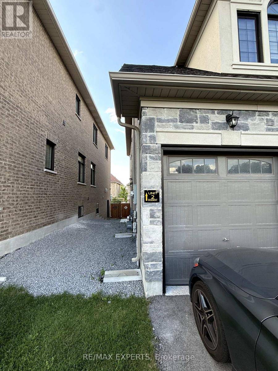 East Gwillimbury (holland Landing), ON L9N0T2,BASEMENT APARTMENT - 41 TERRAIN COURT
