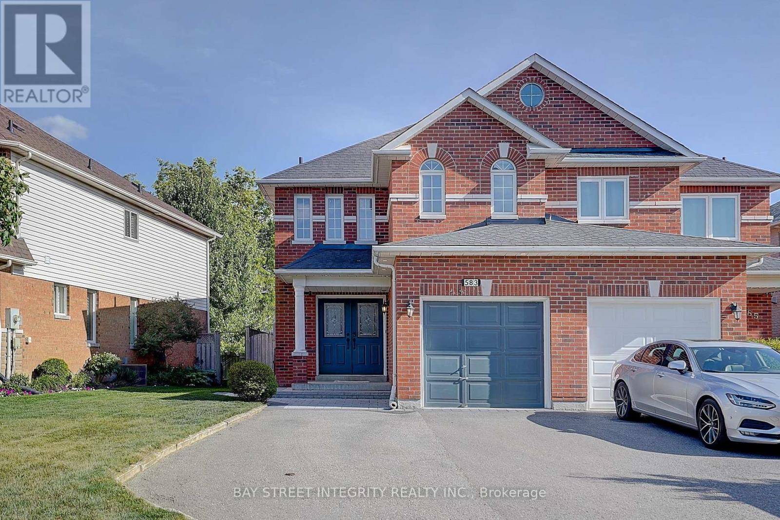 583 HEDDLE CRESCENT, Newmarket (stonehaven-wyndham), ON L3X2K7