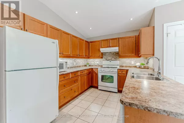 Innisfil, ON L9S0A1,22 TRELLIS LANE