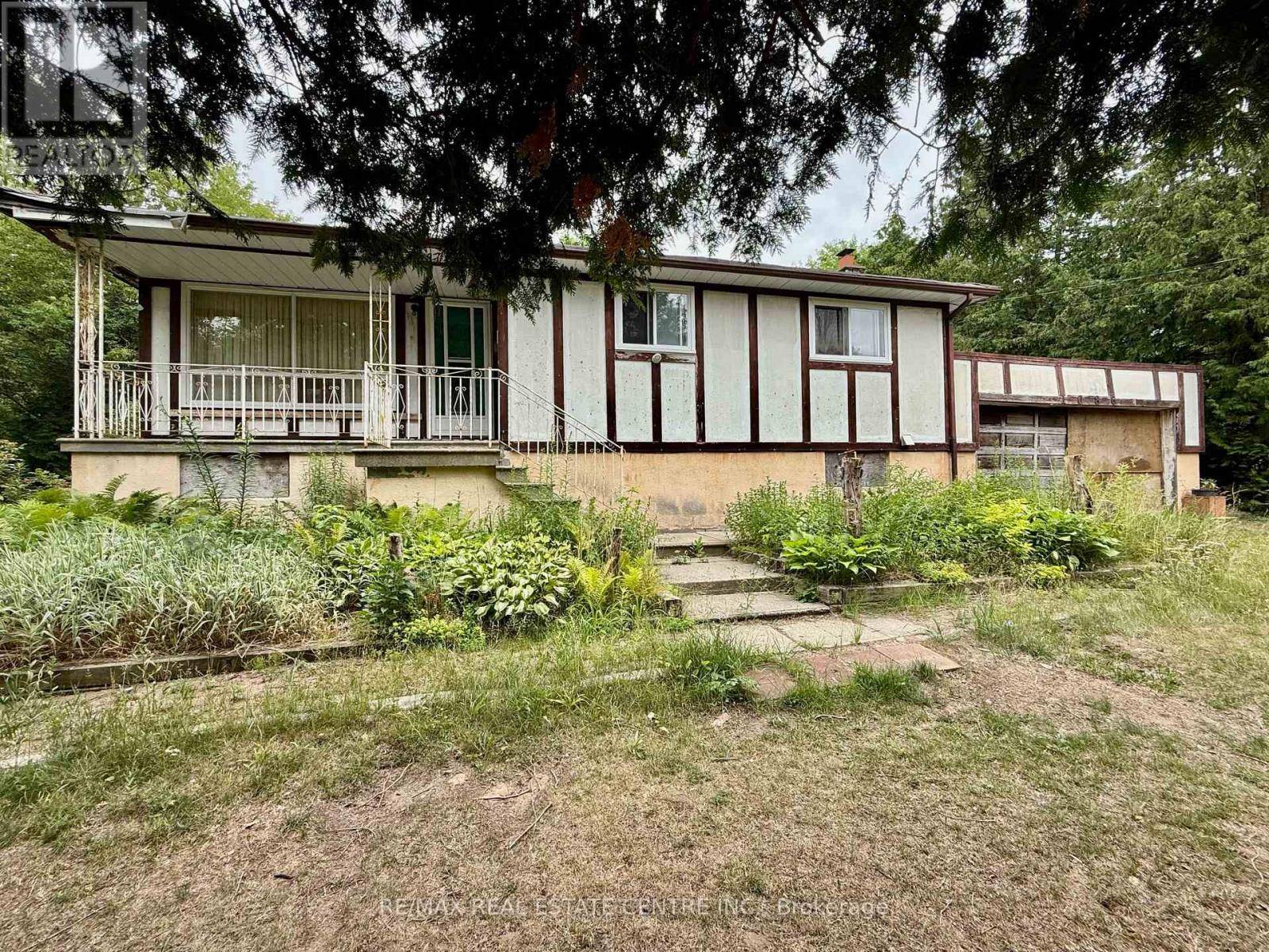 Innisfil (lefroy), ON L0L1W0,1086 CORNER AVENUE