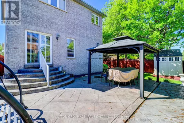 Vaughan (east Woodbridge), ON L4L9N3,22 KARTA COURT