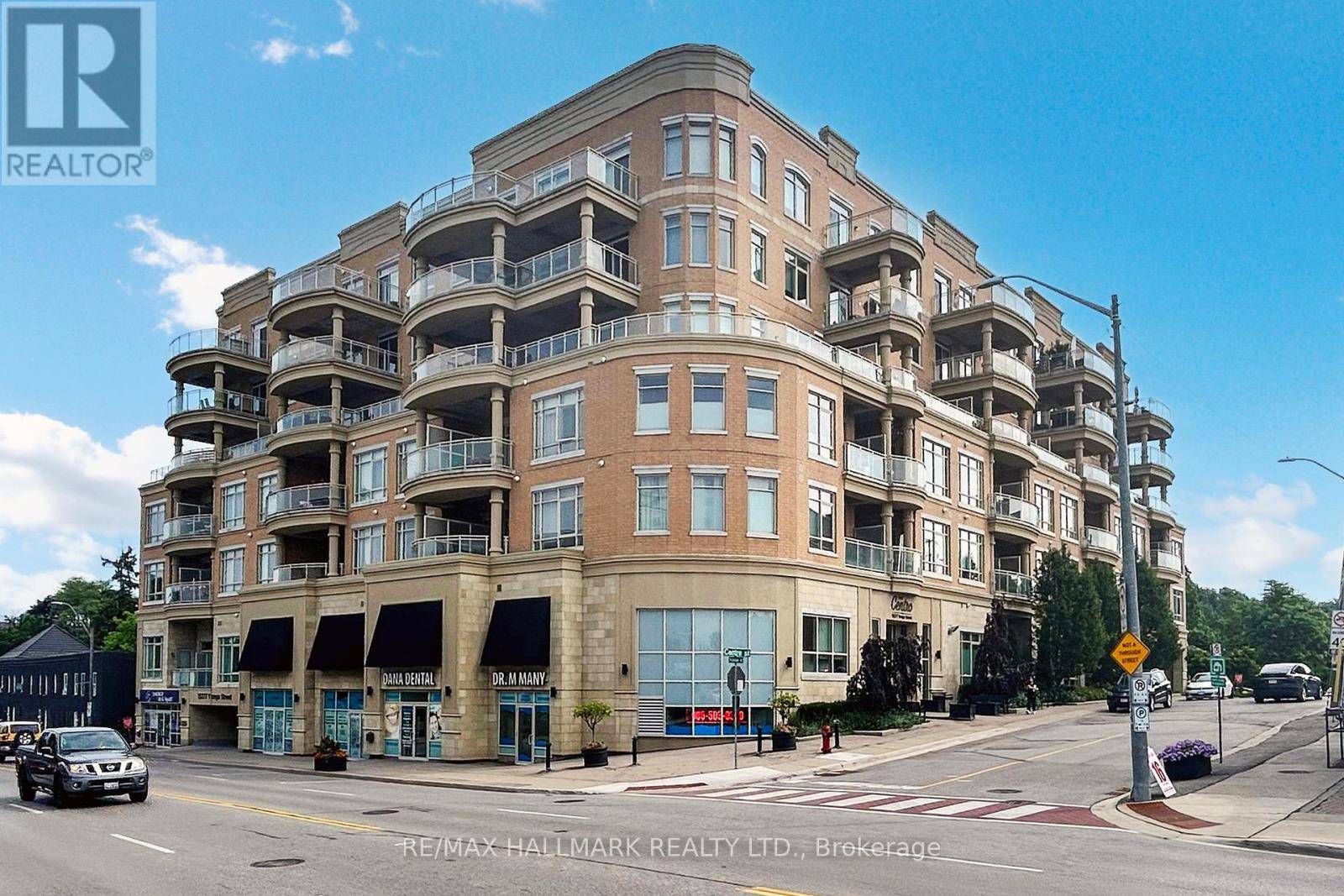 Aurora (aurora Village), ON L4G1Y3,15277 Yonge ST #607