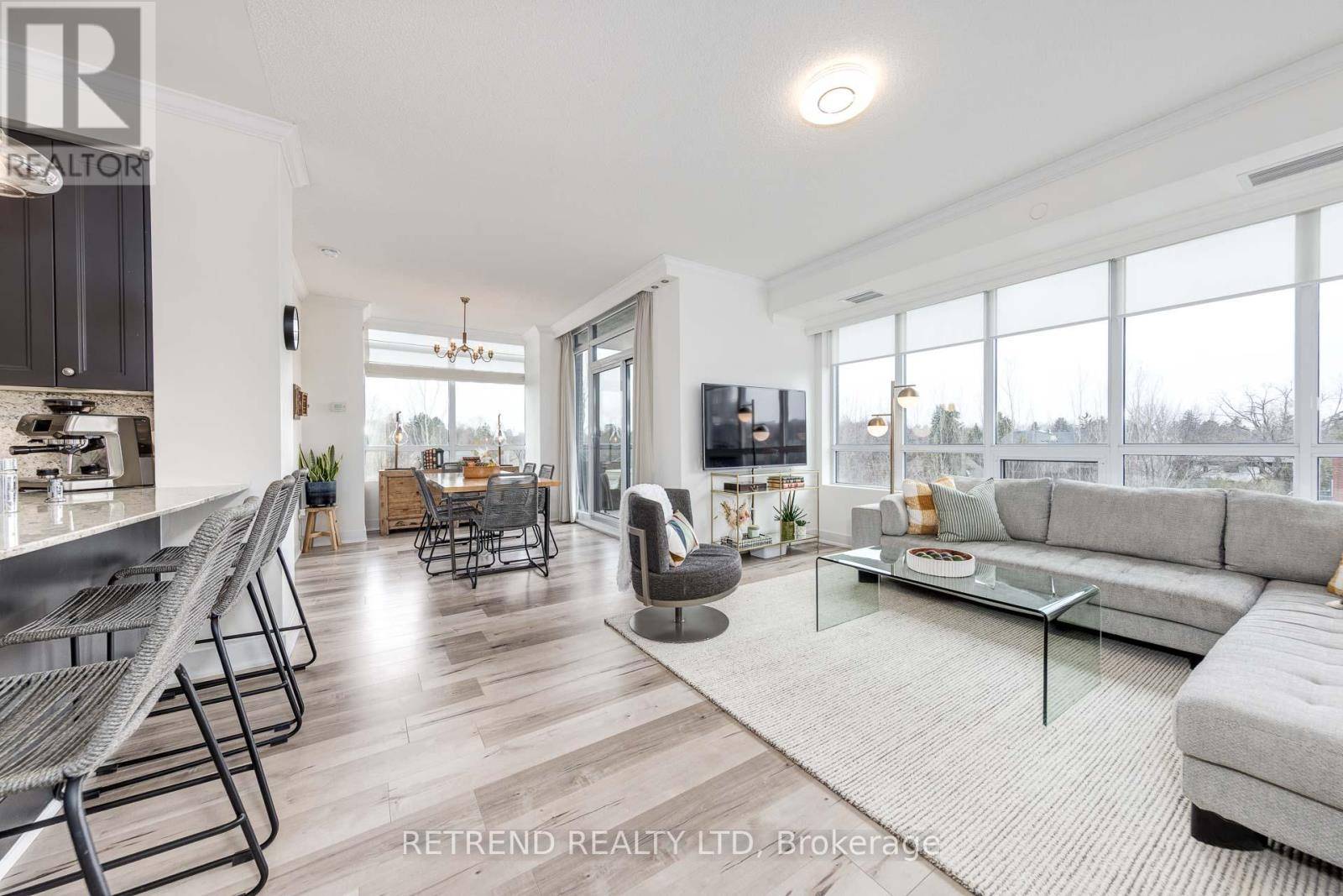 Vaughan (crestwood-springfarm-yorkhill), ON L4J0J5,7608 Yonge ST #541