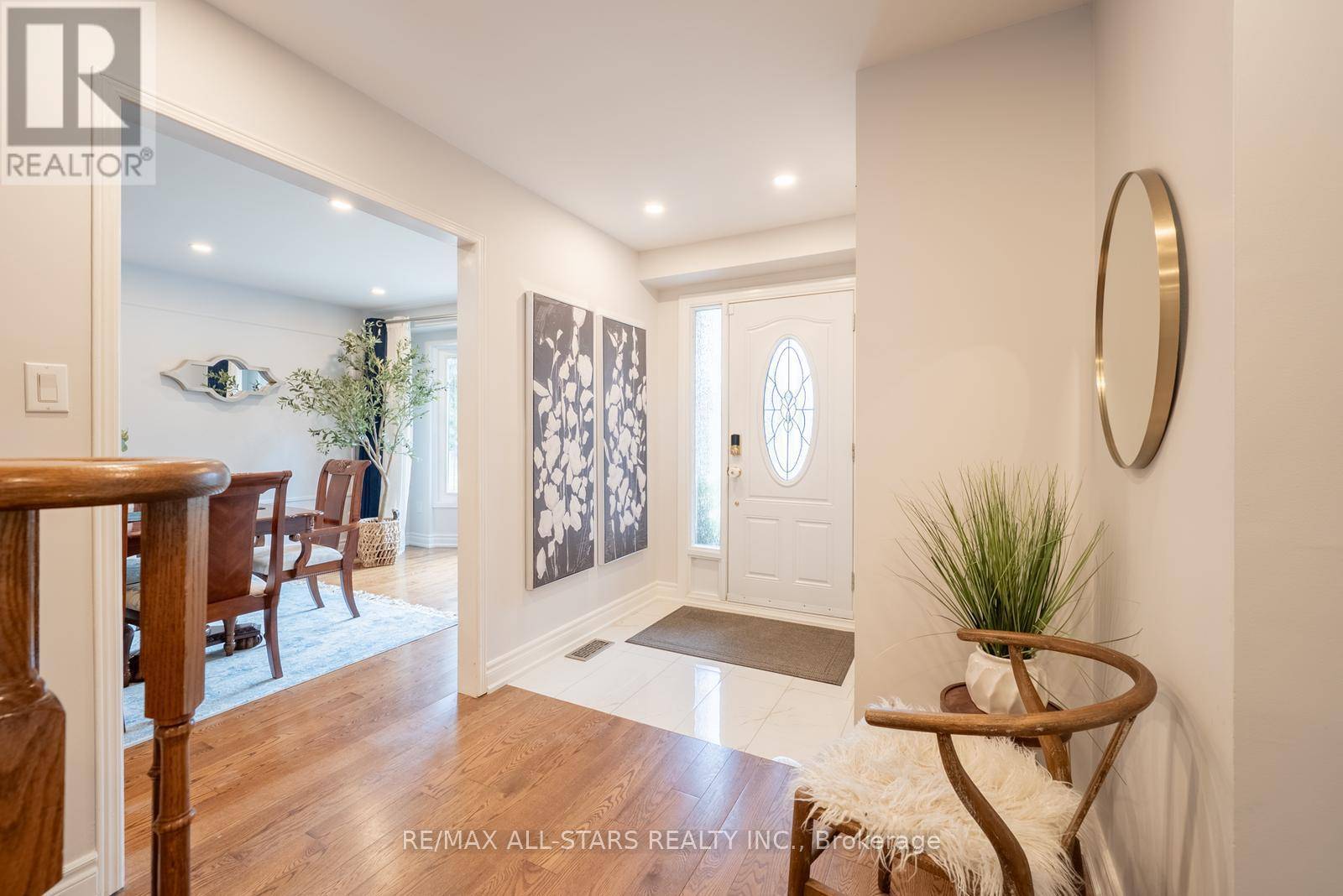 Whitchurch-stouffville (stouffville), ON L4A6B3,6665 MAIN STREET