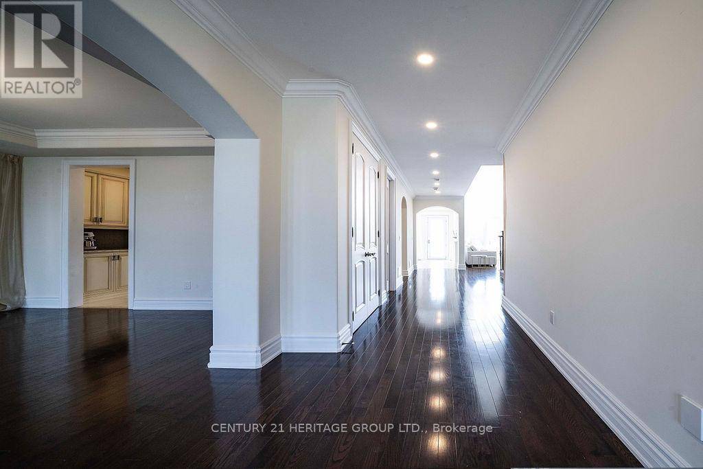 Vaughan (patterson), ON L6A0C9,172 LADY FENYROSE AVENUE