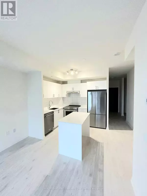 Vaughan (concord), ON L4K0M6,9000 Jane ST #2417