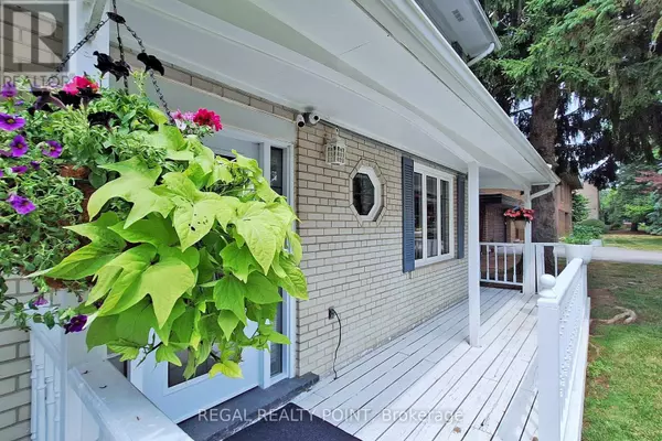 Markham (bayview Fairway-bayview Country Club Estates), ON L3T1K2,12 FAIRWAY HEIGHTS CRESCENT