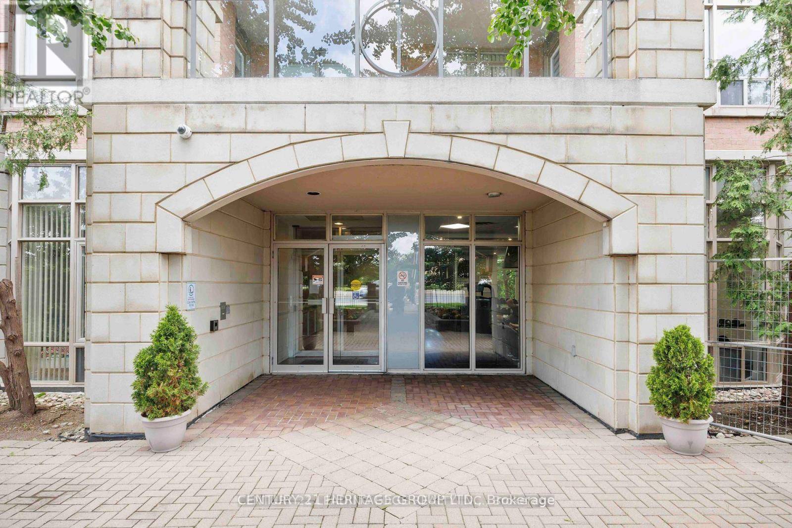 Markham (commerce Valley), ON L3T7W5,130 Pond DR #1003