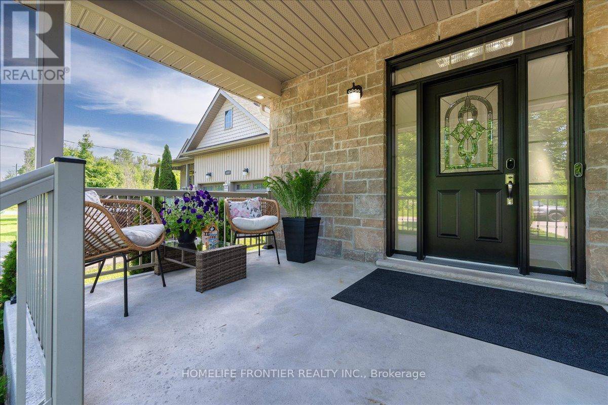 Innisfil (alcona), ON L9S1S8,1664 MOYER AVENUE