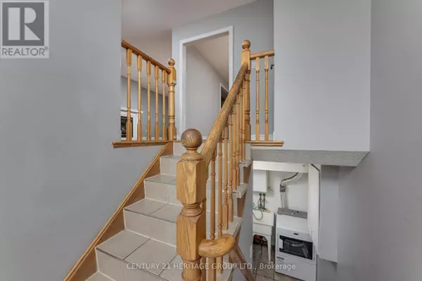 Bradford West Gwillimbury (bradford), ON L3Z3A6,55 BREEZE DRIVE