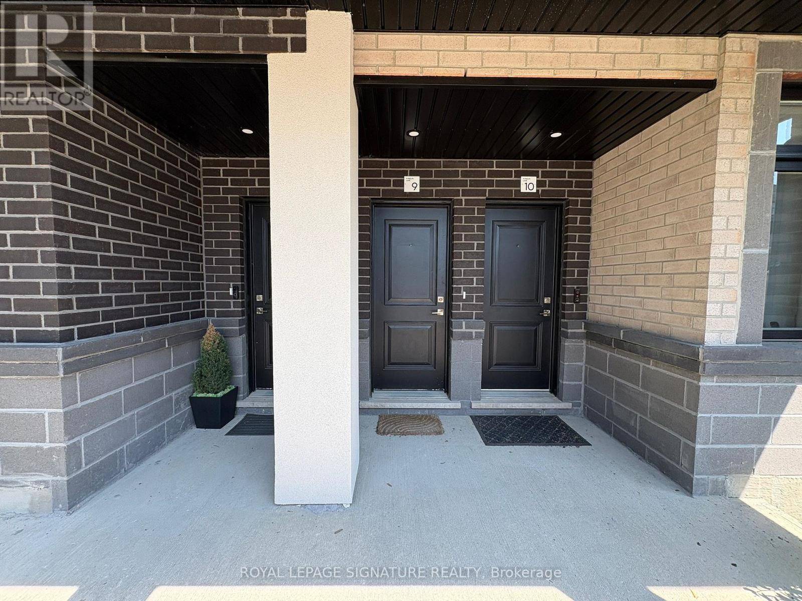 9 Phelps LN #9, Richmond Hill (oak Ridges), ON L4E4H1