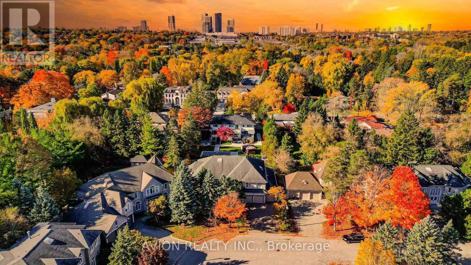 Markham (grandview), ON L3T7S4,13 BAYVIEW FOREST LANE