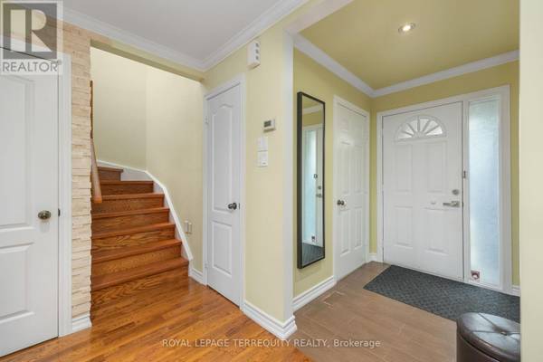 Richmond Hill (rouge Woods), ON L4S1V3,76 GOLDBROOK CRESCENT