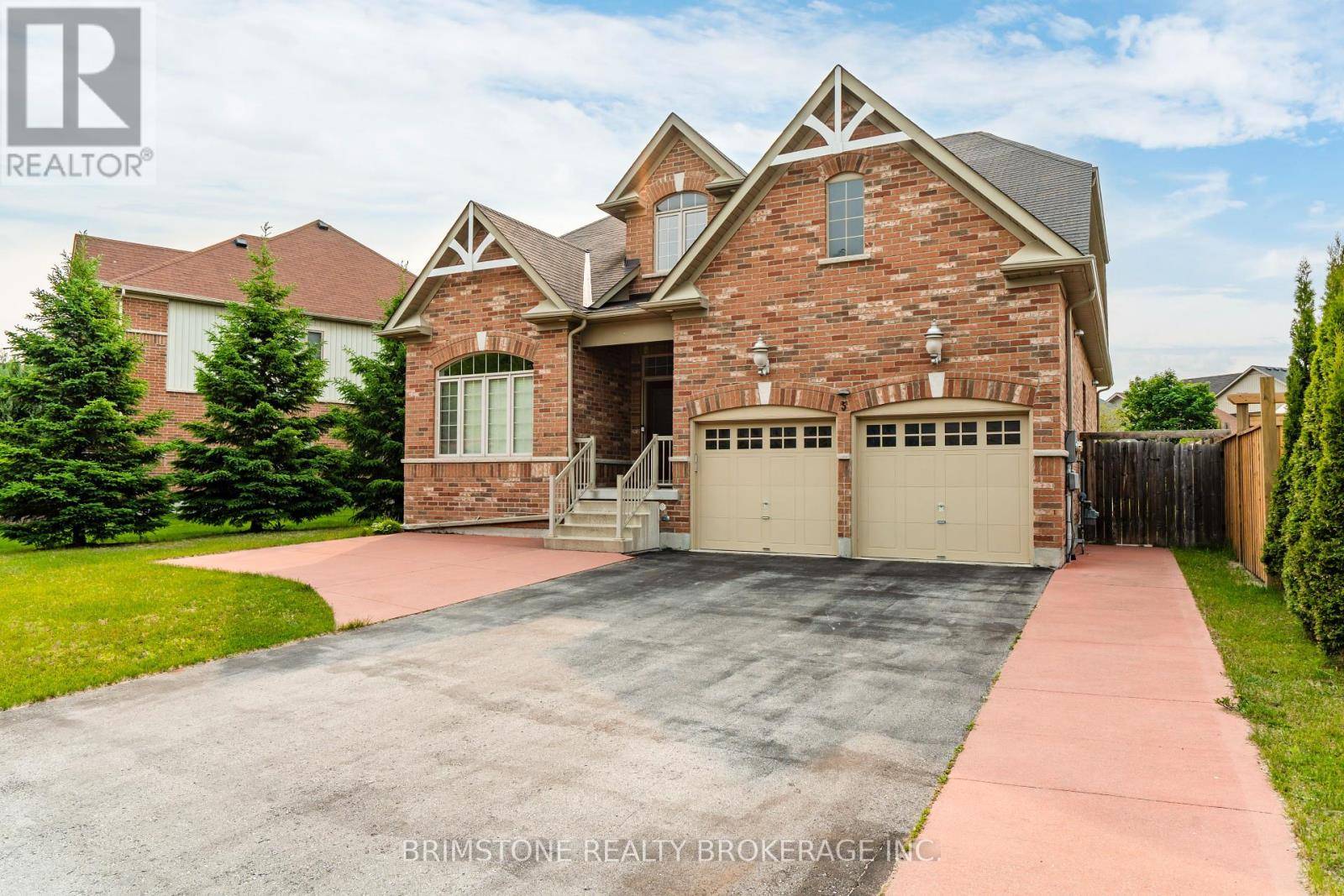 5 NADMARC COURT, Essa (angus), ON L0M1B4