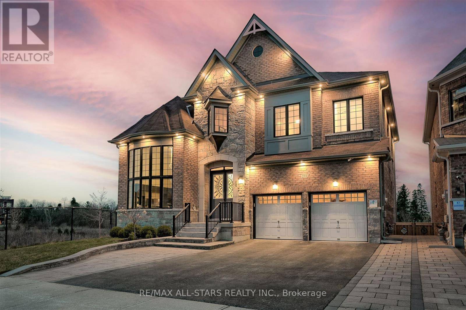 255 BAKER HILL BOULEVARD, Whitchurch-stouffville (stouffville), ON L4A4P8