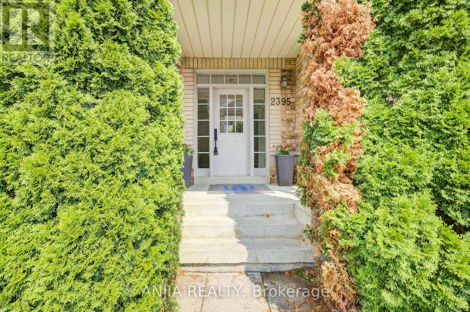 Markham (greensborough), ON L6E1J6,2395 BUR OAK AVENUE